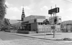 Hungary, Budapest XXII., Budafok, Mária Terézia (Rózsa Richárd) utca 5-7., Budafok Mozi. Balra a háttérben az evangélikus templom., 1974, FŐFOTÓ, movie theater, Budapest, Fortepan #206646