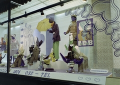 Hungary, Budapest VII., Rákóczi út 36., a Lottó Áruház kirakata., 1974, FŐFOTÓ, colorful, Show window, Budapest, mannequin, Fortepan #206655