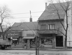 Magyarország, Budapest XI., Fehérvári út, jobbra a 104-es számú ház., 1975, FŐFOTÓ, Budapest, Fortepan #206736