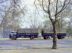 Hungary, Budapest XIV., Olof Palme sétány (Népstadion út), háttérben a Városligeti-tó és a Vajdahunyad vára. Skoda 706 RT/MT típusú teherautó., 1975, FŐFOTÓ, commercial vehicle, Skoda-brand, Budapest, Fortepan #206784