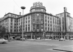 Hungary, Budapest VII., Astoria kereszteződés, szemben az MTA lakóház és jobbra a Georgia bérpalota.., 1976, FŐFOTÓ, Budapest, Fortepan #206873