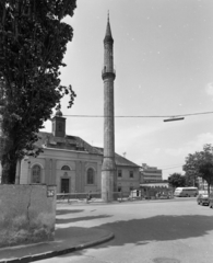 Hungary, Eger, Harangöntő utca - Torony utca sarok, szemben a Minaret, háttérben a Szent Sebestyén vértanú templom (volt Irgalmasok temploma)., 1976, FŐFOTÓ, Fortepan #207017