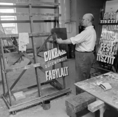 1976, FŐFOTÓ, ice cream, pastry shop, sign painter, extinct crafts, Fortepan #207024