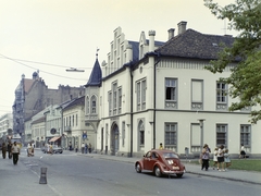 Hungary, Szeged, Somogyi utca, Fekete ház., 1976, FŐFOTÓ, colorful, Volkswagen-brand, number plate, Volkswagen Beetle, learner driver, Fortepan #207058