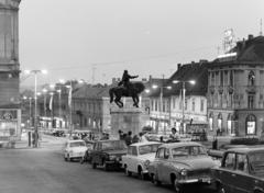 Hungary, Pécs, Széchenyi tér, Hunyadi János szobra, jobbra a Városháza, 1976, FŐFOTÓ, number plate, Fortepan #207080