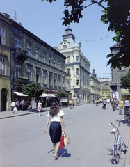 Magyarország, Győr, Baross Gábor (Lenin) út a Király (Alkotmány) utca felé nézve, előtérben a Kazinczy utca kereszteződése., 1977, FŐFOTÓ, színes, utcakép, Fortepan #207163