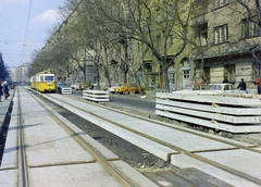 Magyarország, Budapest XI., a Karinthy Frigyes út a Budafoki úttól a Móricz Zsigmond körtér felé nézve., 1977, FŐFOTÓ, színes, Budapest, utcakép, villamos, Fortepan #207174