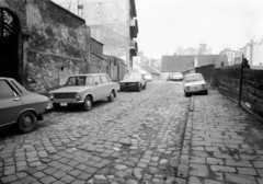 Magyarország, Budapest I., Kapucinus (Farkasbíró) utca a Jégverem utca irányából a Pala utca felé nézve., 1979, FŐFOTÓ, rendszám, Budapest, Fortepan #207327