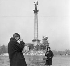 Magyarország, Budapest XIV., Hősök tere, Millenniumi emlékmű., 1965, FŐFOTÓ, Budapest, fotózás, fényképezőgép, Fortepan #207401