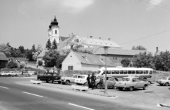 Hungary,Lake Balaton, Tihany, Kossuth Lajos utca, szemben a mai Borsos Miklós tér, fent a Bencés Apátság., 1969, FŐFOTÓ, church, car park, Fortepan #207435