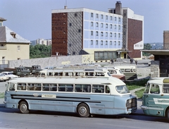 Magyarország, Eger, Szálloda utca 1-3., Hotel Eger., 1967, FŐFOTÓ, színes, autóbusz, Ikarus-márka, MÁVAUT-szervezet, Ikarus 55, Fortepan #207608