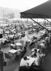 Hungary, Budapest V., Vigadó tér, a Bella Italia olasz étterem kerthelyisége a Thonet-udvar előtt., 1969, FŐFOTÓ, restaurant, terrace, Budapest, Fortepan #208171