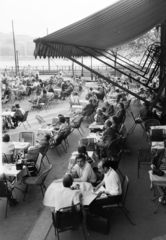 Hungary, Budapest V., Vigadó tér, a Bella Italia olasz étterem kerthelyisége a Thonet-udvar előtt., 1969, FŐFOTÓ, restaurant, terrace, Budapest, Fortepan #208173