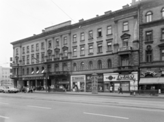 Hungary, Budapest VII.,Budapest VIII., Erzsébet (Lenin) körút a Blaha Lujza tér felé nézve, szemben a az EMKE-ház., 1969, FŐFOTÓ, Budapest, Fortepan #208191