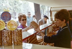 Hungary, Budapest XIV., a Fővárosi Sütőipari Vállalt pavilonja., 1969, FŐFOTÓ, Budapest, snack, Fortepan #208353