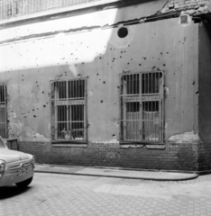 1969, FŐFOTÓ, damaged building, bullet hole, Fortepan #208729