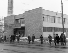 Magyarország, Budapest XXI., Csepel, Szent István út (Kalamár József utca) 248-250., királyerdei szolgáltatóház., 1970, FŐFOTÓ, buszmegálló, Budapest, Fortepan #208899