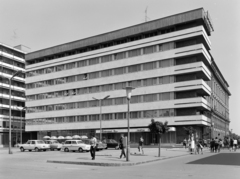 Magyarország, Győr, Árpád út - Baross Gábor (Lenin) út sarok, Rába Hotel., 1970, FŐFOTÓ, Mercedes W111, Opel Rekord C, Fortepan #208945