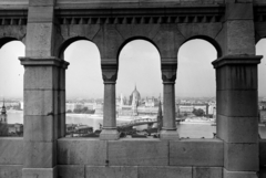 Magyarország, budai Vár,Halászbástya, Budapest I., kilátás a Kossuth híd és a Parlament felé., 1959, FŐFOTÓ, Kossuth híd, Budapest, Fortepan #209138