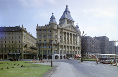 Magyarország, Budapest V.,Budapest VI.,Budapest VII., Deák Ferenc tér, szemben középen az Anker-ház., 1962, FŐFOTÓ, Budapest, színes, Fortepan #209230