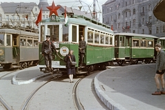 Magyarország, Budapest XI., Móricz Zsigmond körtér, a BHÉV végállomása., 1958, Belházy Miklós, Budapest, Best of, színes, vörös csillag, kalauz, ütköző, kalauz-táska, HÉV, Fortepan #209871