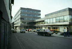 Németország, Siegburg, Guardastrasse, Rathaus., 1972, Fürdőigazgatóság, Mercedes-márka, Mercedes W111, Mercedes W115, BMW 2800, Fortepan #210339