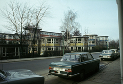 Németország, Siegburg, a Städtisches Neusprachliches Mädchengymnasium (később Gymnasium Siegburg Alleestrasse) a Bachstrasse felőli homlokzata., 1972, Fürdőigazgatóság, Fortepan #210341