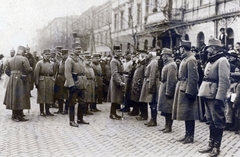 Ukrajna, középen a sorfal előtt Eduard von Böhm-Ermolli osztrák tábornok, tőle balra előtérben Rohr Ferenc vezérezredes., 1918, Fortepan/Album052, Fortepan #210549