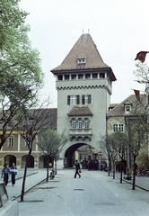 Hungary, Kőszeg, Jurisics tér, Hősök kapuja., 1979, Jakab Antal, colorful, gate tower, Fortepan #210770