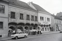 Hungary, Budapest I., balra a Tárnok utca 14., Tárnok eszpresszó. A 16-os számú házban, az Anna utca sarkán, az Arany Hordó vendéglő., 1980, Jakab Antal, Budapest, Fortepan #210789