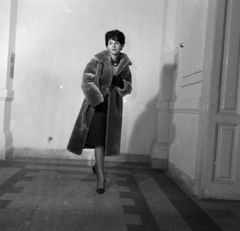 1955, Kotnyek Antal, fashion, fur coat, Fortepan #210919