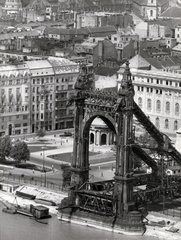 Magyarország, Budapest I.,Budapest V., a lerombolt Erzsébet híd pesti hídfője a Gellérthegyről nézve., 1957, Rózsa László, hídroncs, Budapest, Fortepan #211061