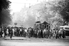 Hungary, Budapest VI., a Teréz (Lenin) körút a Nyugati (Marx) térről nézve, villamosmegálló a Nyugati pályaudvar előtt.
, 1961, ETH Zürich, Budapest, Fortepan #211178