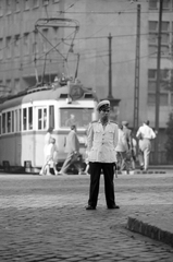 Hungary, Budapest XIII.,Budapest V., Jászai Mari tér, háttérben a mai Képviselői Irodaház ("Fehér Ház")., 1961, ETH Zürich, Budapest, directing traffic, tram, Fortepan #211180