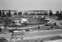 Magyarország, Budapest XI., a Budai Parkszínpad és a Feneketlen-tó látképe a Villányi út felől, háttérben a Bartók Béla út házsora., 1966, ETH Zürich, Budapest, Fortepan #211210