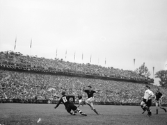 Svájc, Bern, Wankdorfstadion, NSZK - Magyarország (3:2) VB döntő mérkőzés 1954. július 4., 1954, ETH Zürich, labdarúgás, Fortepan #211328