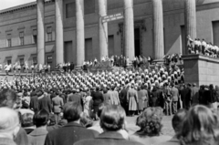 Hungary, Budapest VIII., Magyar Nemzeti Múzeum, Múzeumkert, 1952, Szalai Veronika, Budapest, festive, pioneer, school uniform, grandstand, back, label, Fortepan #211616