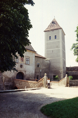 Magyarország, Kőszeg, a Jurisics-vár előudvara., 1969, Rose család, színes, Fortepan #212285