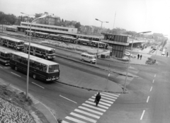 Magyarország, Budapest XIV., Mexikói út - Horvát Boldizsár utca (Kelen József utca) sarok, a Millenniumi Földalatti Vasút végállomása., 1973, Fortepan/Album057, autóbusz, Ikarus-márka, Ikarus 180, Ikarus 260, Ikarus 556, Budapest, madártávlat, Fortepan #212495