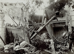 Italy, Gorizia, Piedimonte del Calvario városrész (ekkor Podgora néven önálló), lerombolt lakóház., 1915, Österreichische Nationalbibliothek, war damage, soldier, house, Fortepan #212528