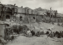 Italy, a Császári és Királyi Hadsereg Sommo Alto erődje. A felvétel 1915. szeptember 18-án készült., 1915, Österreichische Nationalbibliothek, First World War, ladder, soldier, damaged building, Fortepan #212543