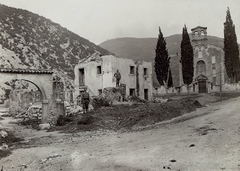 Slovenia, Nova Gorica, Solkan (ekkor önálló, ma a város része), Soška cesta, középen a háttérben a Sveta Gora (ekkor Monte Santo)., 1915, Österreichische Nationalbibliothek, Fortepan #212583