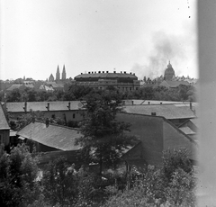 Hungary, Szeged, Kossuth Lajos sugárút 40., a távolban balra a Fogadalmi templom tornyai, jobbra a Zsinagóga kupolája., 1944, Fortepan, bombing, roof, picture, Fortepan #21262