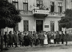 Ukrajna, Sztrij, Tarasz Sevcsenko út 93., középen Felix Graf von Bothmer tábornok (ősz szakállal)., 1917, Österreichische Nationalbibliothek, Fortepan #212659