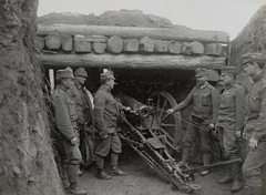 Ukrajna, Tarakanyiv, a Császári és Királyi Hadsereg 9 cm-es tábori lövege a Tarakanov (vagy Új Dubnói)-erőd közelében., 1916, Österreichische Nationalbibliothek, Fortepan #212696