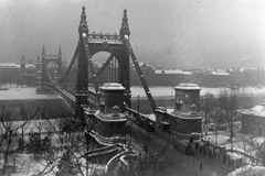 Hungary, Budapest, Erzsébet híd a Gellérthegyről., 1932, Fortepan/Album002, winter, snow, bus, Hungarian brand, tram, MÁVAG-brand, eclectic architecture, suspension bridge, Antal Kherndl-design, Aurél Czekelius-design, Fortepan #21305