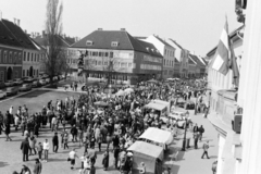 Hungary, Budapest I., Dísz tér, szemben Zala György alkotása a Honvéd-szobor (1893)., 1987, Szalay Zoltán, Budapest, Fortepan #213132