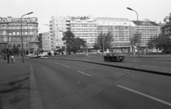 Magyarország, Budapest V.,Budapest VI., József Attila utca az Erzsébet (Engels) térnél, szemben a Bajcsy-Zsilinszky út házsora., 1975, Urbán Tamás, Budapest, Fortepan #213704