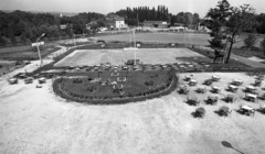 Magyarország,Balaton, Keszthely, kilátás a vasútállomás és a buszpályaudvar felé a Vendéglátóipari Szakközépiskola Kollégiumából., 1975, Urbán Tamás, Fortepan #213735