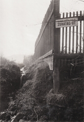 Hungary, Budapest II., a Széphalom utca (Zuhatag út) és a Zuhatag (ekkor névtelen) utca sarka az Alsó Völgy utca felé nézve., 1929, Vincent Till Baumgartner, Budapest, street name sign, Fortepan #213846